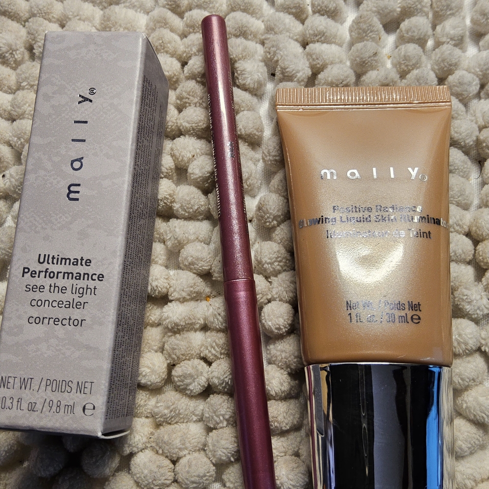 New Mally Bundle with Concealer, Perfector and Skin Illuminator